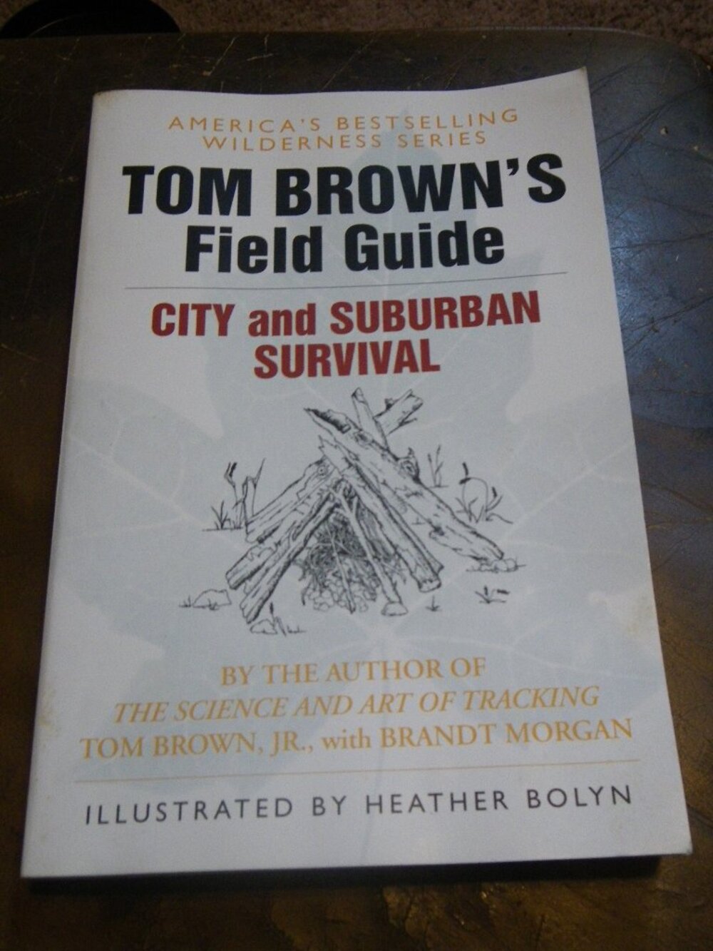 1984 Tom Brown’s Field Guide City & Suburban Survival Paperback Book